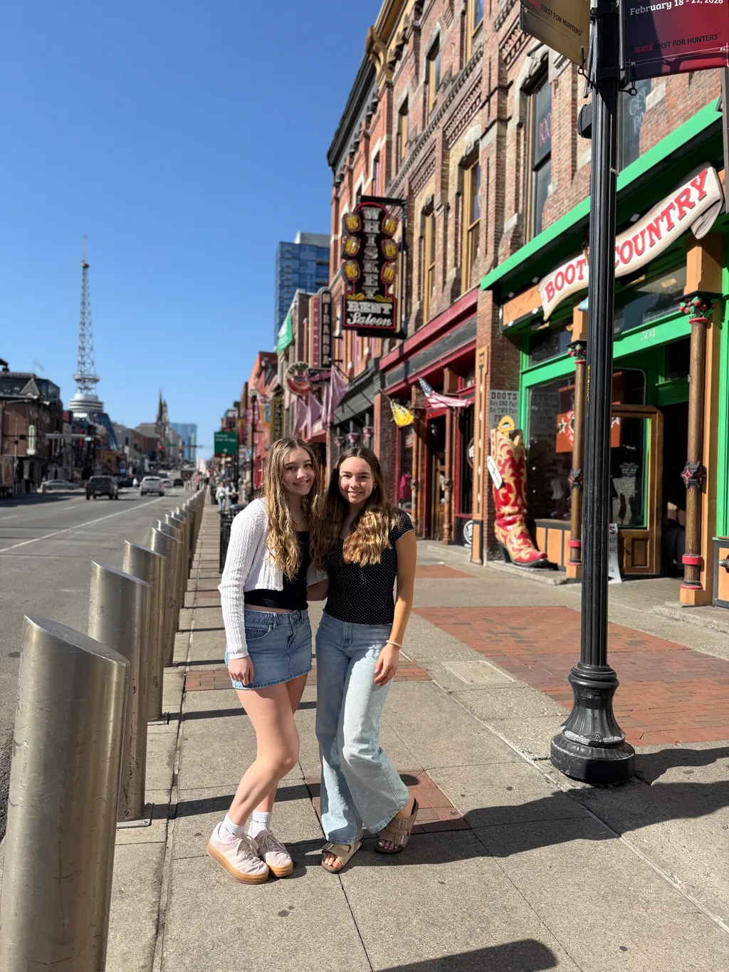 Club volleyball travel season begins! Abby and I took an adventure to Nashville with Sophie and Laurie. Team won 1 of 3 on Saturday and then won their bracket on Sunday. In between, we enjoyed exploring Nashville and Franklin. 