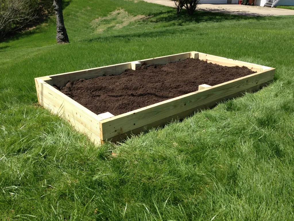The 880lb of soil was a challenge, but I’m looking forward to fresh tomatoes and cucumbers.