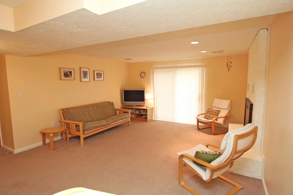 Here is our house as we listed it in June of 2014. I think we did a good job.