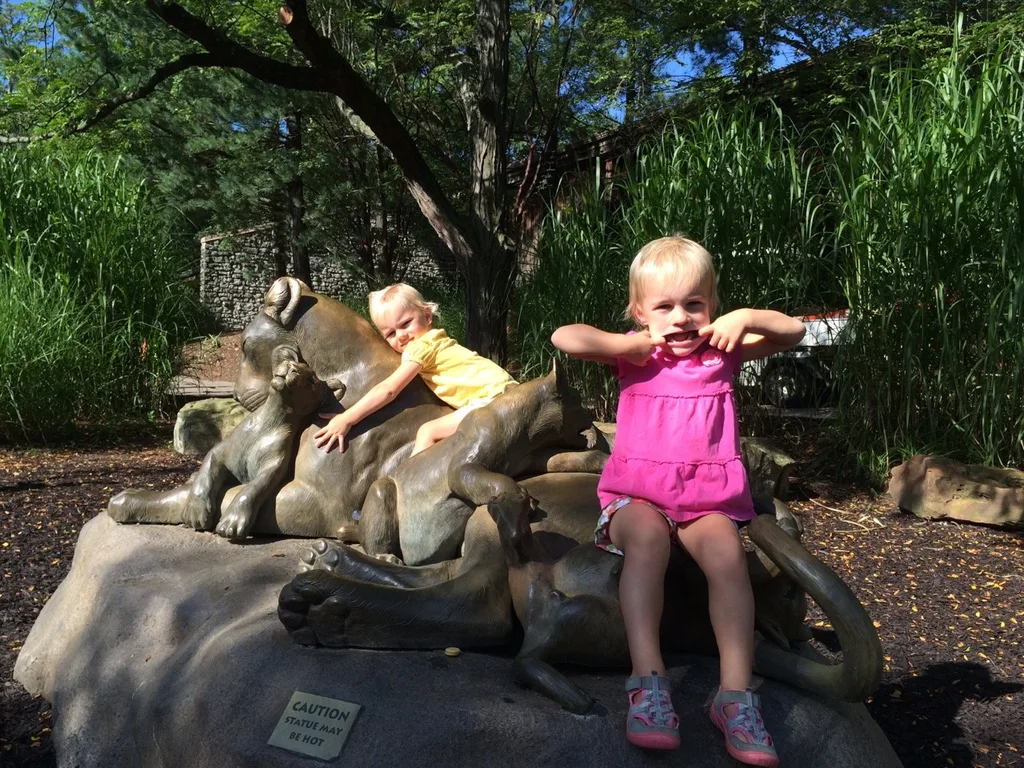 A few photos of cute girls from this weekend