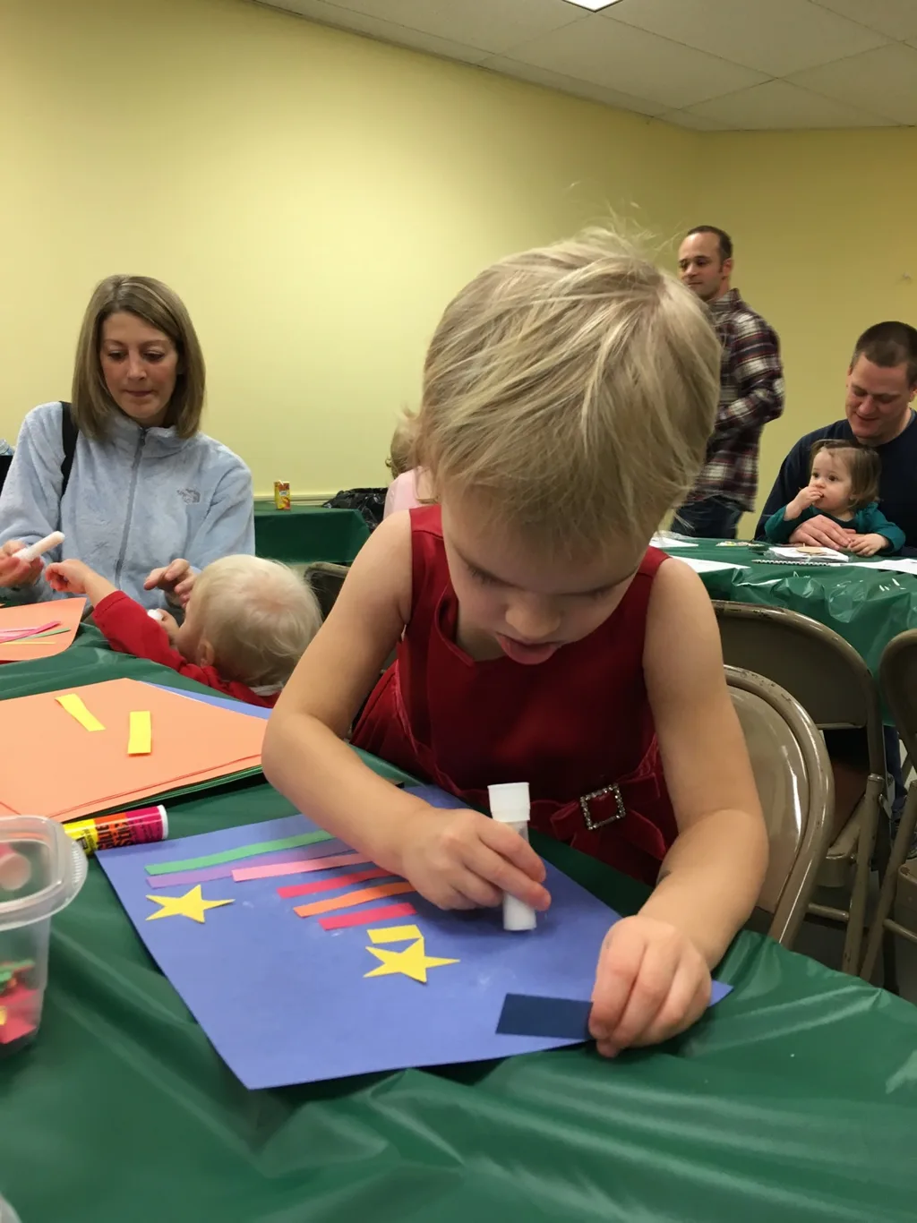 What a great day! It started with craft fun at the Madeira Moms kids holiday party. Free carriage rides through the business district, and free hot chocolate by a fire followed that. St. Nicolas later delivered treat bags to all the kids in the neighborhood. And now, as I type this, all three of our girls are playing at a friend’s house. Gosh, I love living in Madeira!