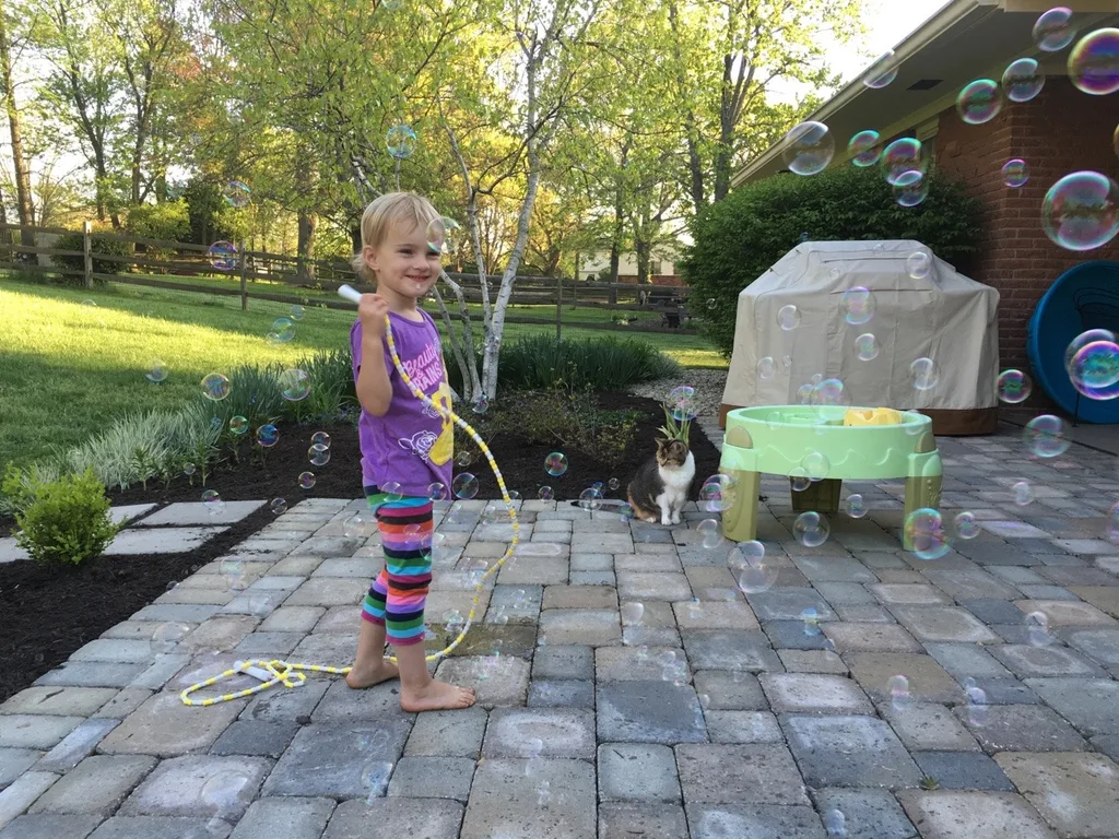 With one garden project, two soccer games, and three girls to entertain, I wish we had more than four adult hands this weekend. Busy, tiring, but fun!