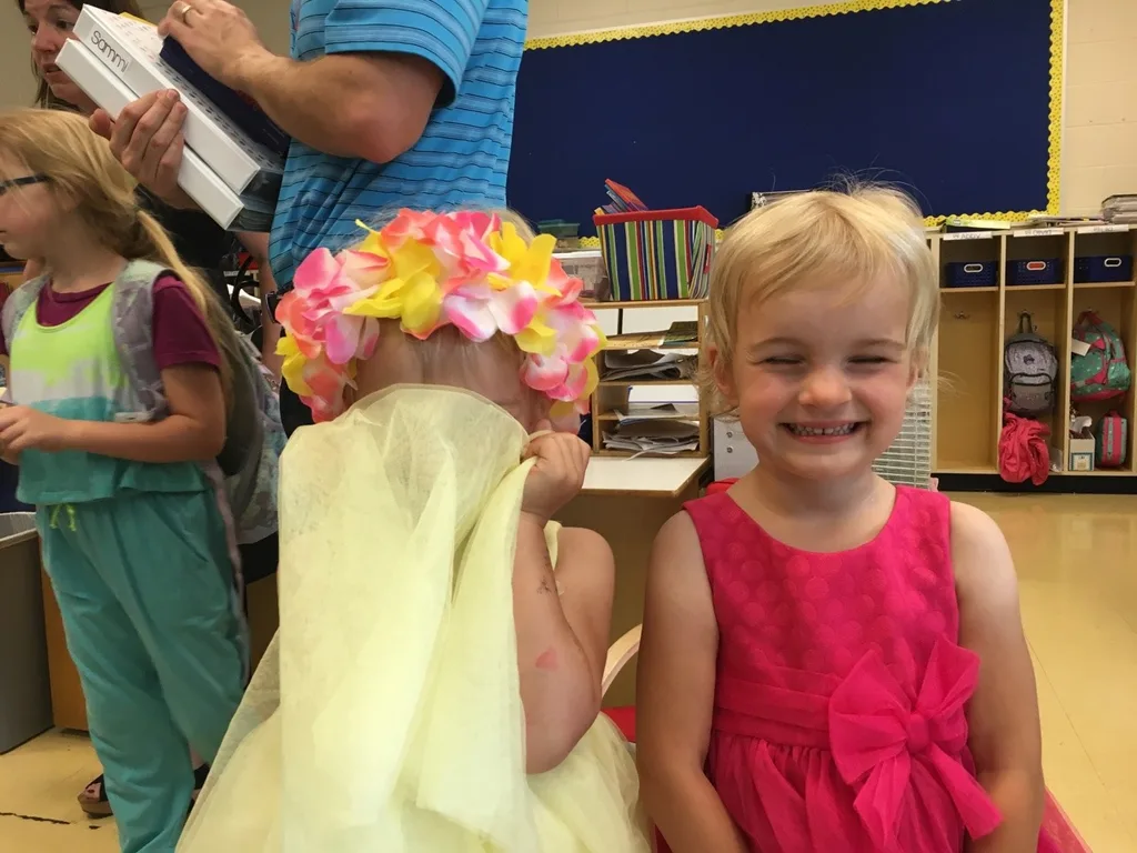 End of kindergarten classroom luau party