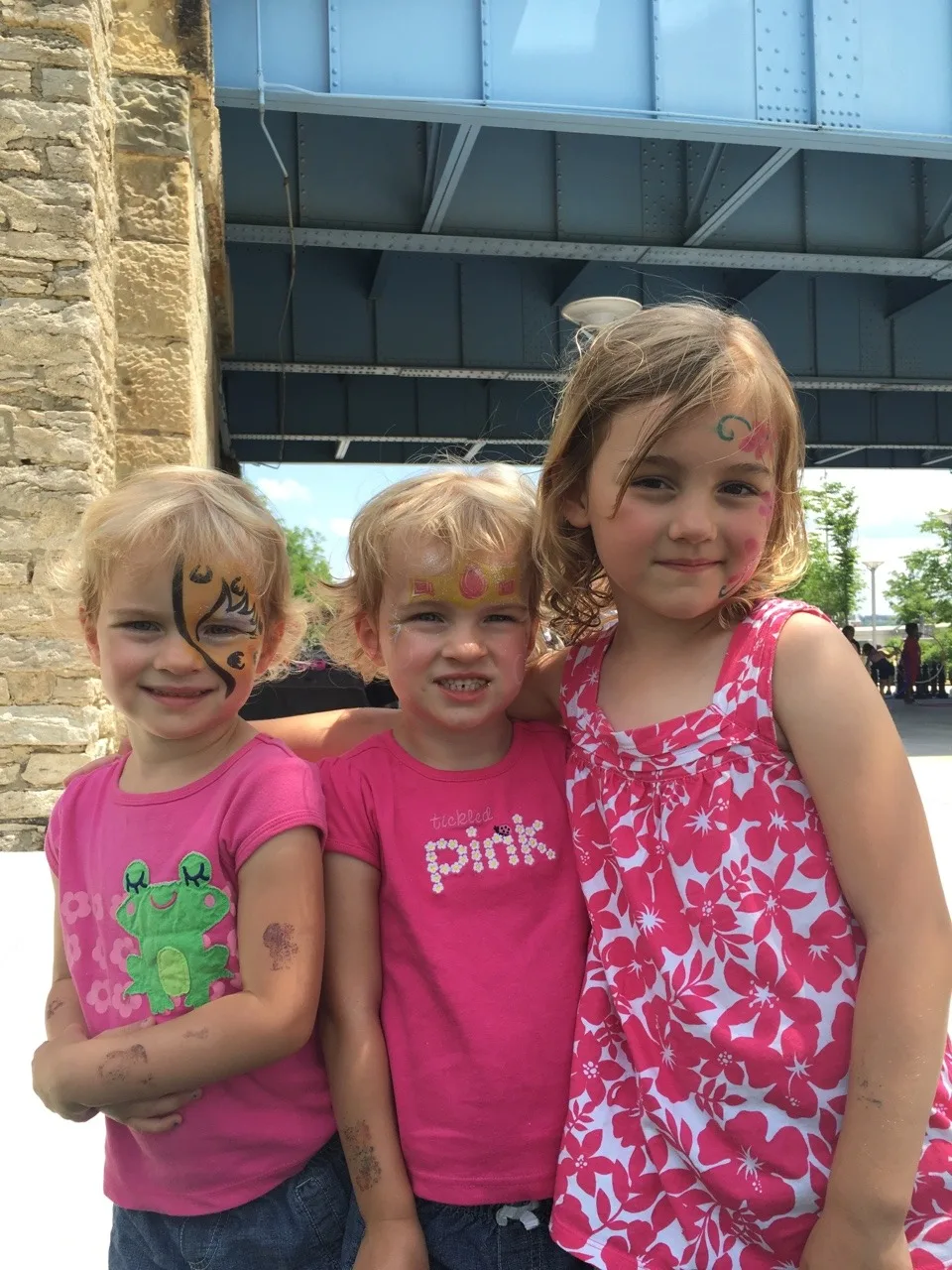 We spent the first day of summer vacation on bikes and picnicking at Smale Riverfront Park with Auntie Em.