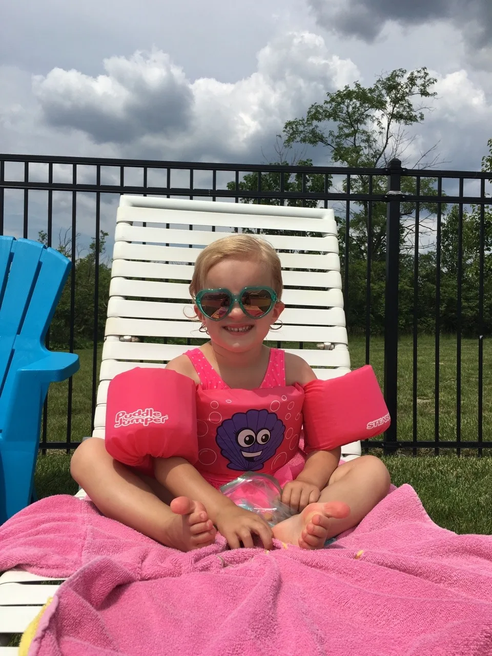 Someone’s list of summer accomplishments keeps growing. First she learned to ride a two-wheeler, then she passed the deep water test at the KHCC pool, and now today she not only passed the deep water test at the JCC, but she also mastered the diving boards! And it’s only week 1 of summer break!