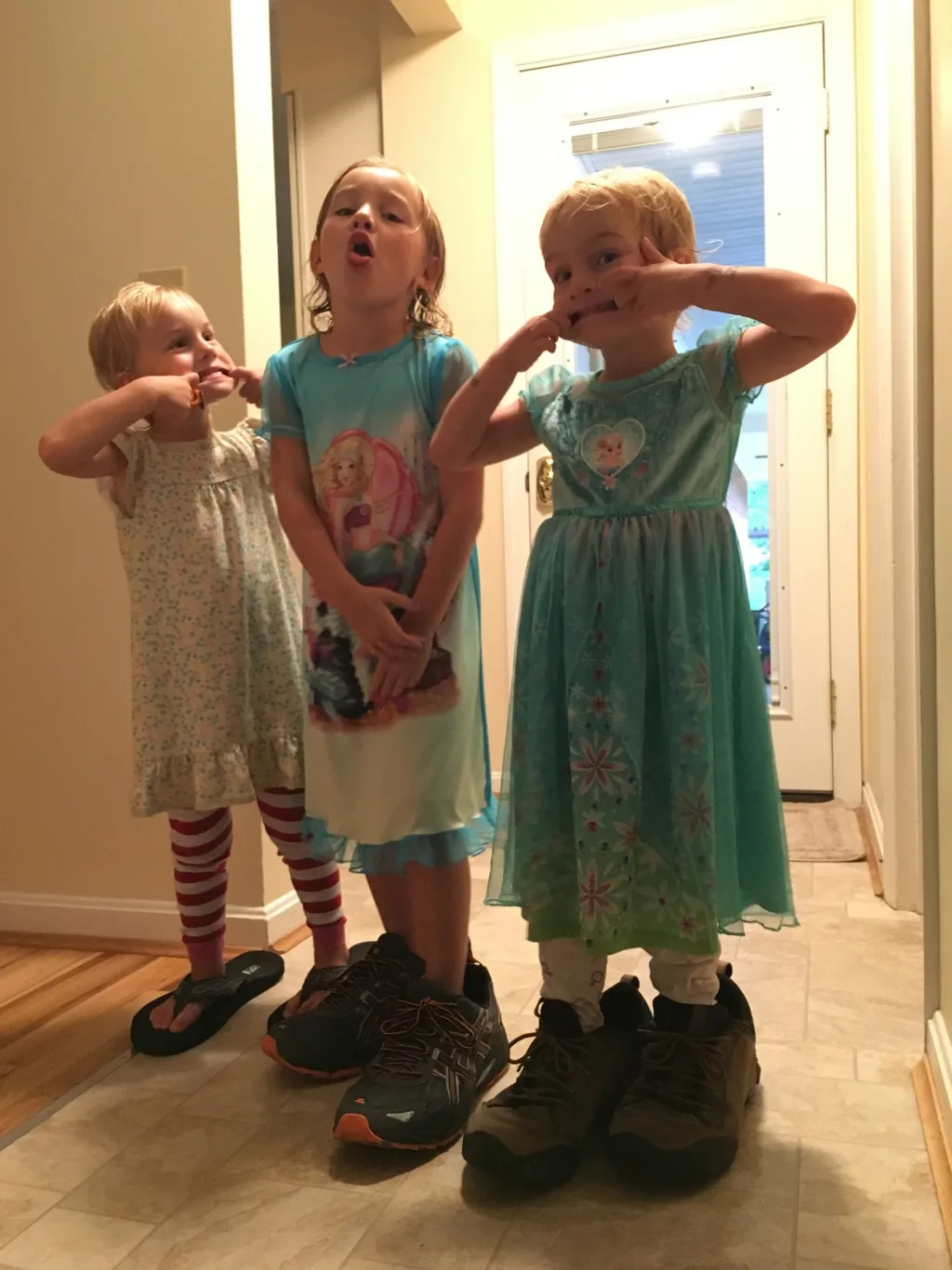 Someone has big feet!