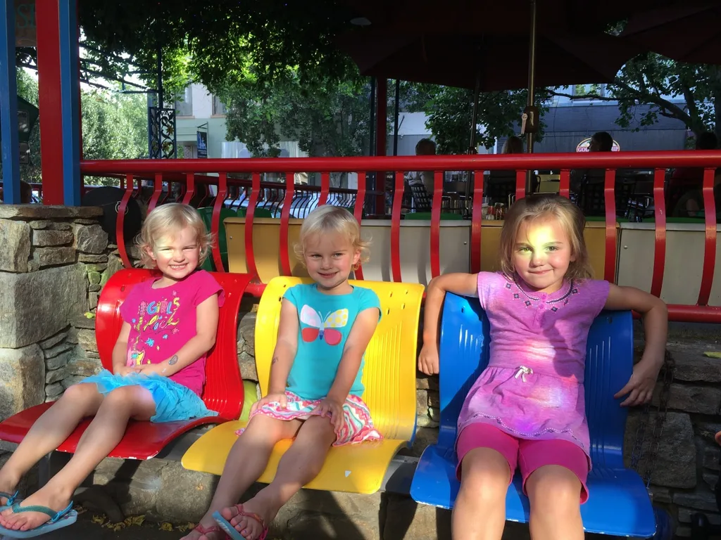 Vacation day 1: Mellow Mushroom was still delicious, and more entertaining with kids. Downtown Asheville was surprisingly happening on a Monday night.