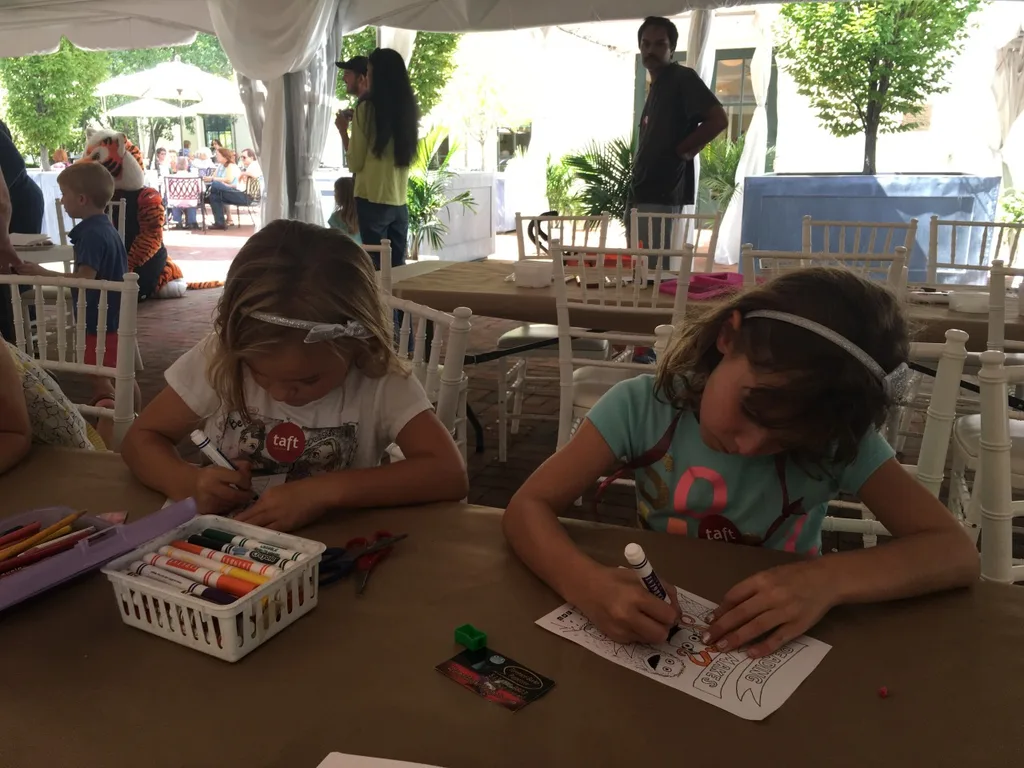 Crafts, games, a puppet show, a tiger – Sunday Funday at the Taft Museum of Art.