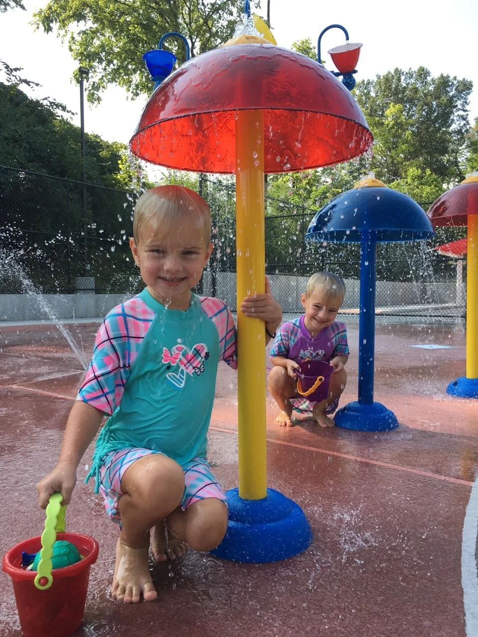 Two days of twin playgroup fun last week! Both started at a local park, and ended with ice cream.