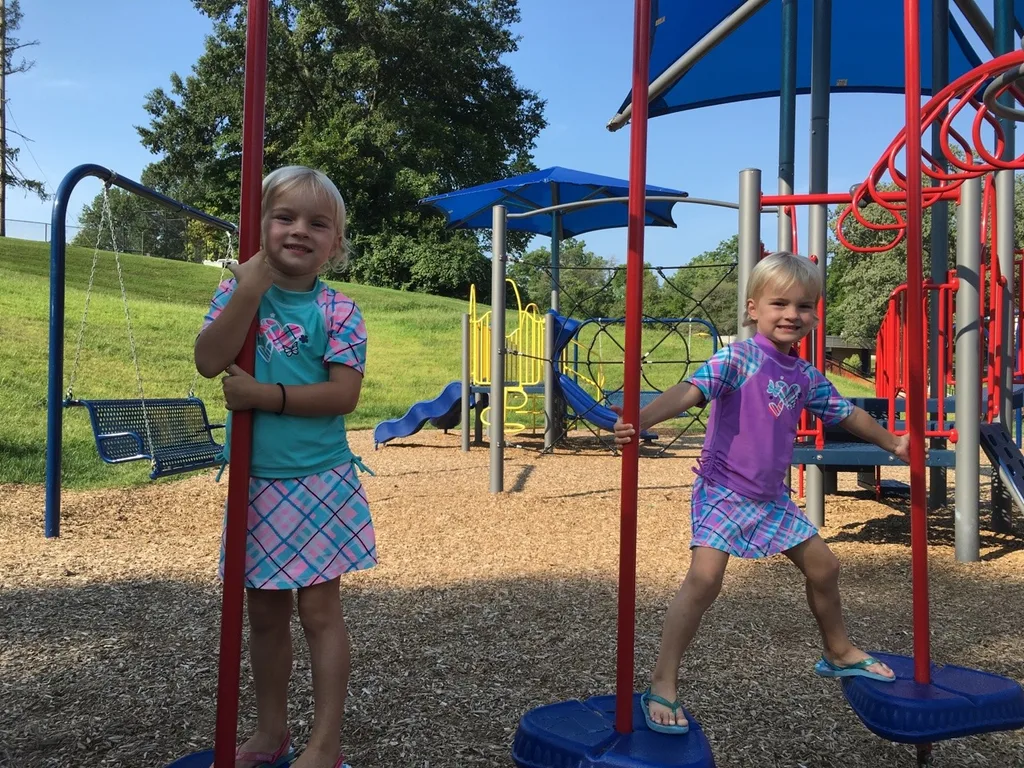 Two days of twin playgroup fun last week! Both started at a local park, and ended with ice cream.