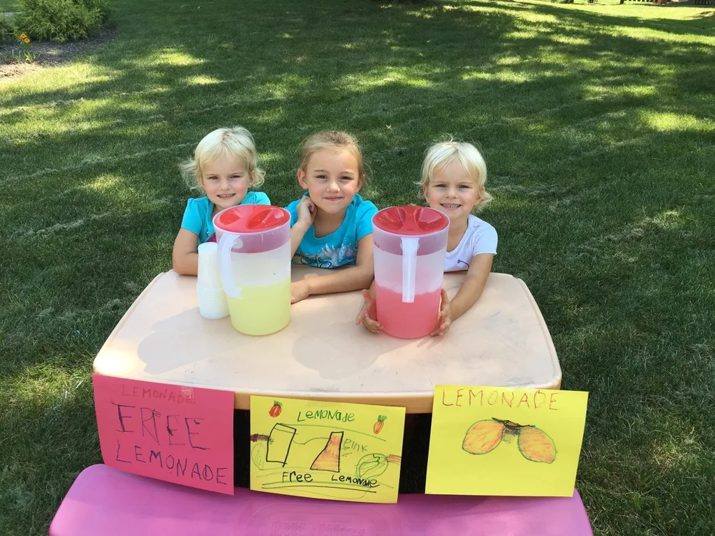 Free lemonade at our house on Labor Day.