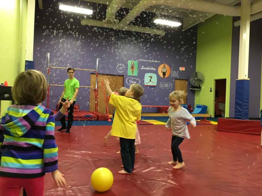 Yesterday was a big day! Abby got to race against her Girl Scout friends in the Pinewood Derby while Gwen and Josie celebrated their best friend Sophia’s birthday party.