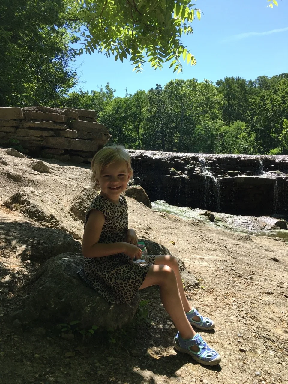 Girl date #1: This summer, two girls get to spend their Thursday with Grandma and Grandpa Moose while one girl goes on an adventure with me. Gwen and I spent the morning hiking at Sharon Woods while Abby and Josie had fun with their grandparents at the Zoo.
