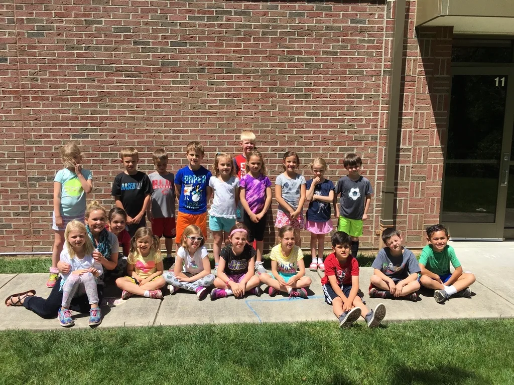 I somehow forgot to post the pictures from Abby’s end of the school year class party. Gwen, Josie, and I brought and served the very popular ice cream sundaes.