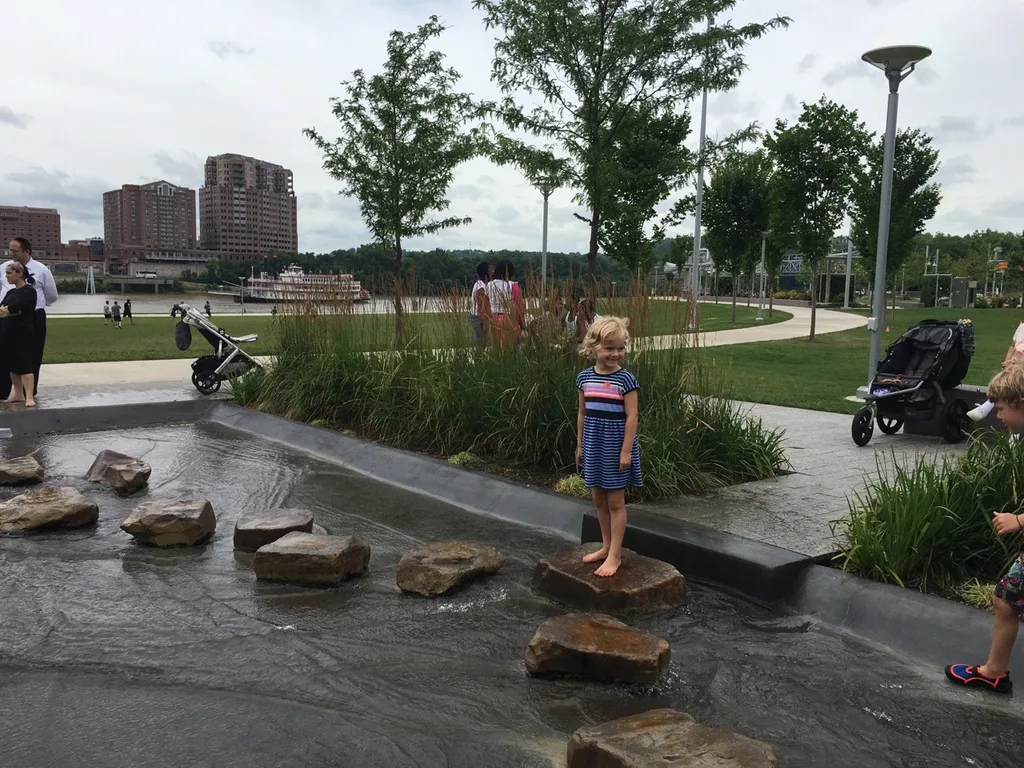 Girl date #3: After hearing about Josie’s fun experience at the Contemporary Arts Center, Gwen wanted to go too! Her unique ideas were to ride the street car and eat lunch at Skyline. I’m not sure how we managed to avoid it for so long, but this was actually Gwen’s first time eating her favorite food at the restaurant.