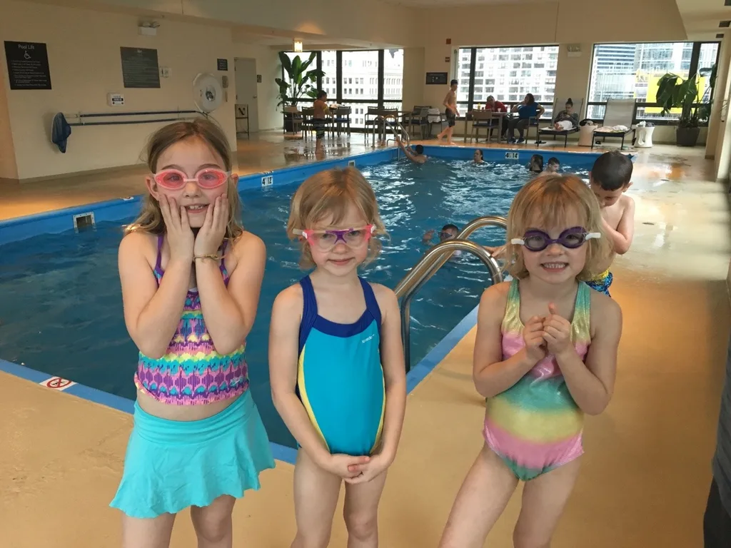 We had to drive through a snowstorm, but we found nicer weather (and Auntie Clara) in Chicago! We visited the Lincoln Park Zoo, enjoyed a Shake Shack burger, and had a fun time swimming. Not bad for day one!