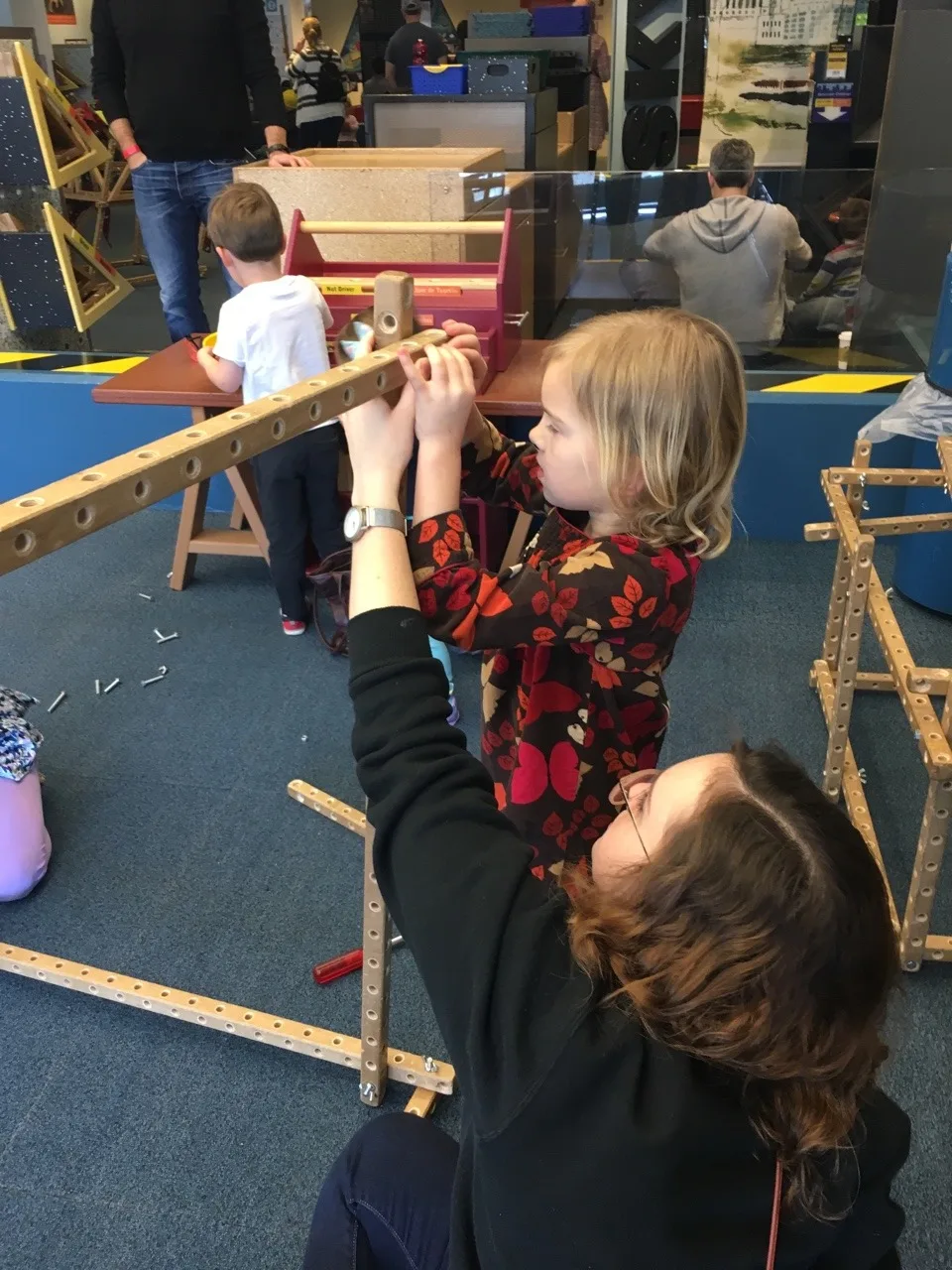 I think we now understand why Clara likes Chicago so much. Day 2 was loads of fun! We loved the highly interactive Chicago Children’s Museum!