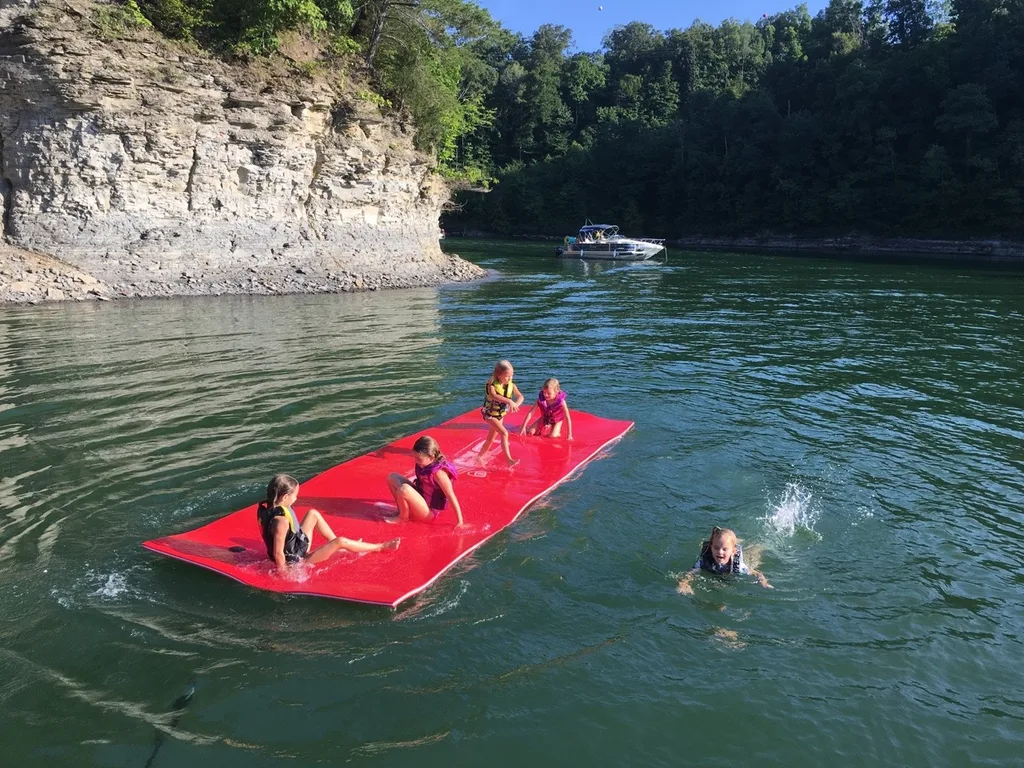 We had an incredible first day at Lake Cumberland!