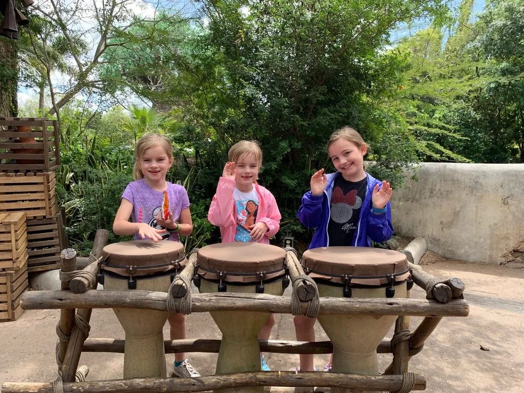 We had a great day at Animal Kingdom! These photos were some highlights from Discovery Island and Africa. We especially loved the African safari and food, the Lion King show, and the Nature Explorerer scavenger hunt!