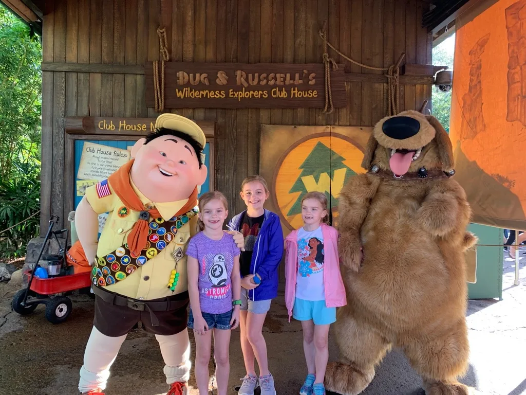 We had a great day at Animal Kingdom! These photos were some highlights from Discovery Island and Africa. We especially loved the African safari and food, the Lion King show, and the Nature Explorerer scavenger hunt!