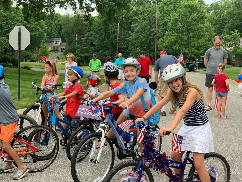 Another happy 4th of July in Kenwood Hills!