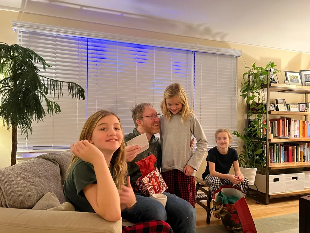 Christmas morning! Santa brought wireless earbuds and 3D printer pens!