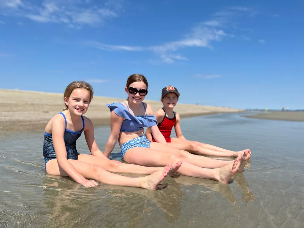 Another fun spring break visiting Em and Chris! We had the full experience: visits to Cumberland Island, Skidaway Island, Tybee Island, and downtown Savannah. The girls tried lots of new foods - a favorite were street tacos at Tacos and Tequila, a restaurant we liked so much that we went twice! The girls also loved finding hermit crabs in the ocean at Cumberland Island, and rescuing sand dollars and starfish at Tybee Island. We didn’t love the thousands of jellyfish washed up on the beach at Tybee, but the girls did love poking them and later learned that they are a non-stinging variety washed up due to high winds. The hiking was especially great this time - many days of 4+ mile hikes!