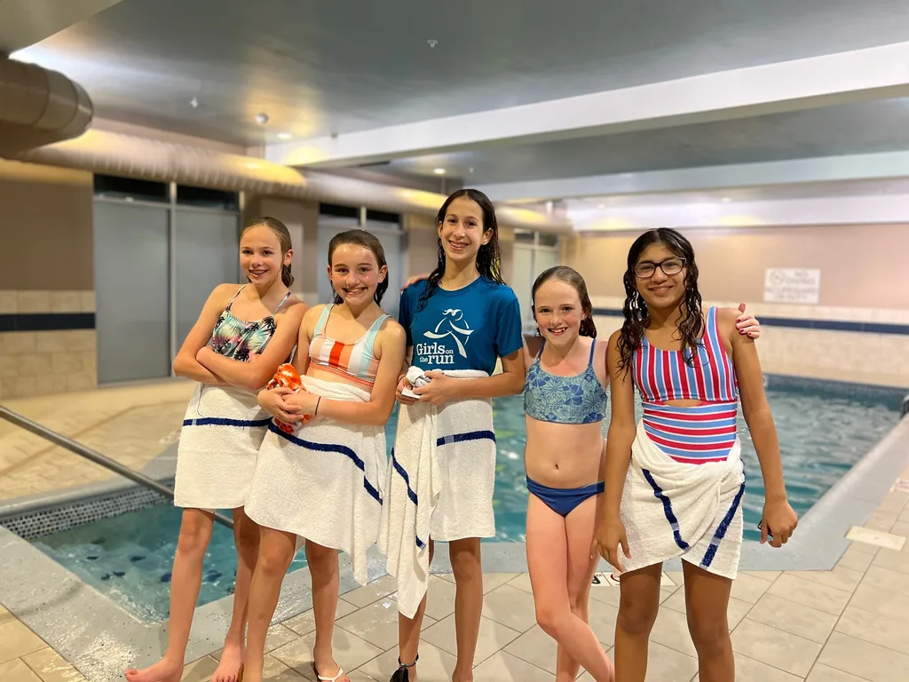 Club volleyball season wrapped up with the OVR tournament in Columbus. It was some of their best playing of the season: lost one, won two, and made it to the silver bracket. Hopefully, the girls stay in touch! It was definitely a great growth experience for Team Captain Abby!