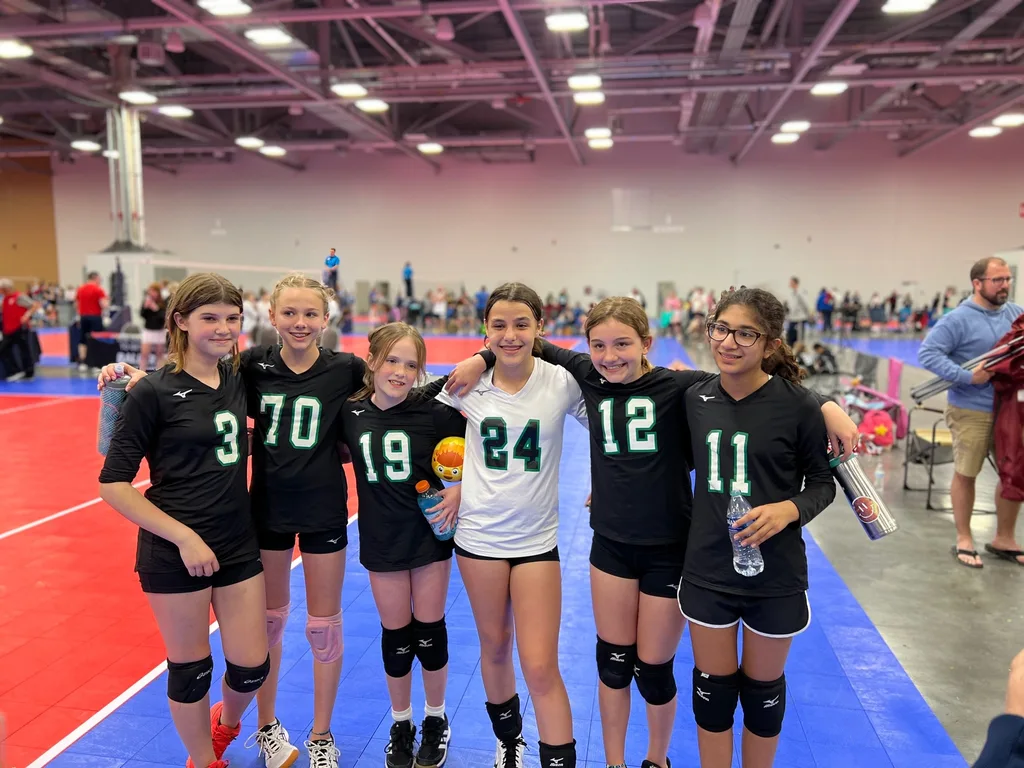 Club volleyball season wrapped up with the OVR tournament in Columbus. It was some of their best playing of the season: lost one, won two, and made it to the silver bracket. Hopefully, the girls stay in touch! It was definitely a great growth experience for Team Captain Abby!
