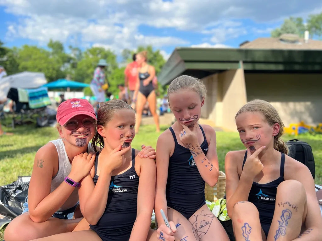 A fun summer swim and dive season wrapped up tonight. Josie wrapped up her season with on second and three first place ribbons at B swim finals, and Abby completed dive with a 5th place (out of 14) finish at A dive finals!