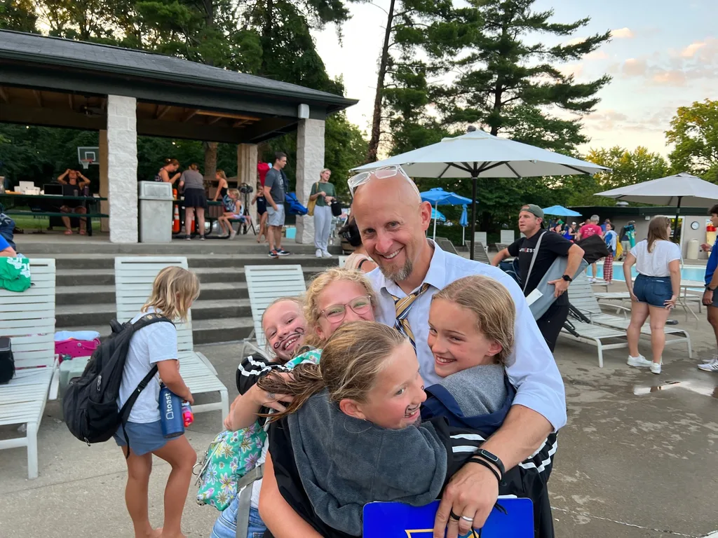 A fun summer swim and dive season wrapped up tonight. Josie wrapped up her season with on second and three first place ribbons at B swim finals, and Abby completed dive with a 5th place (out of 14) finish at A dive finals!