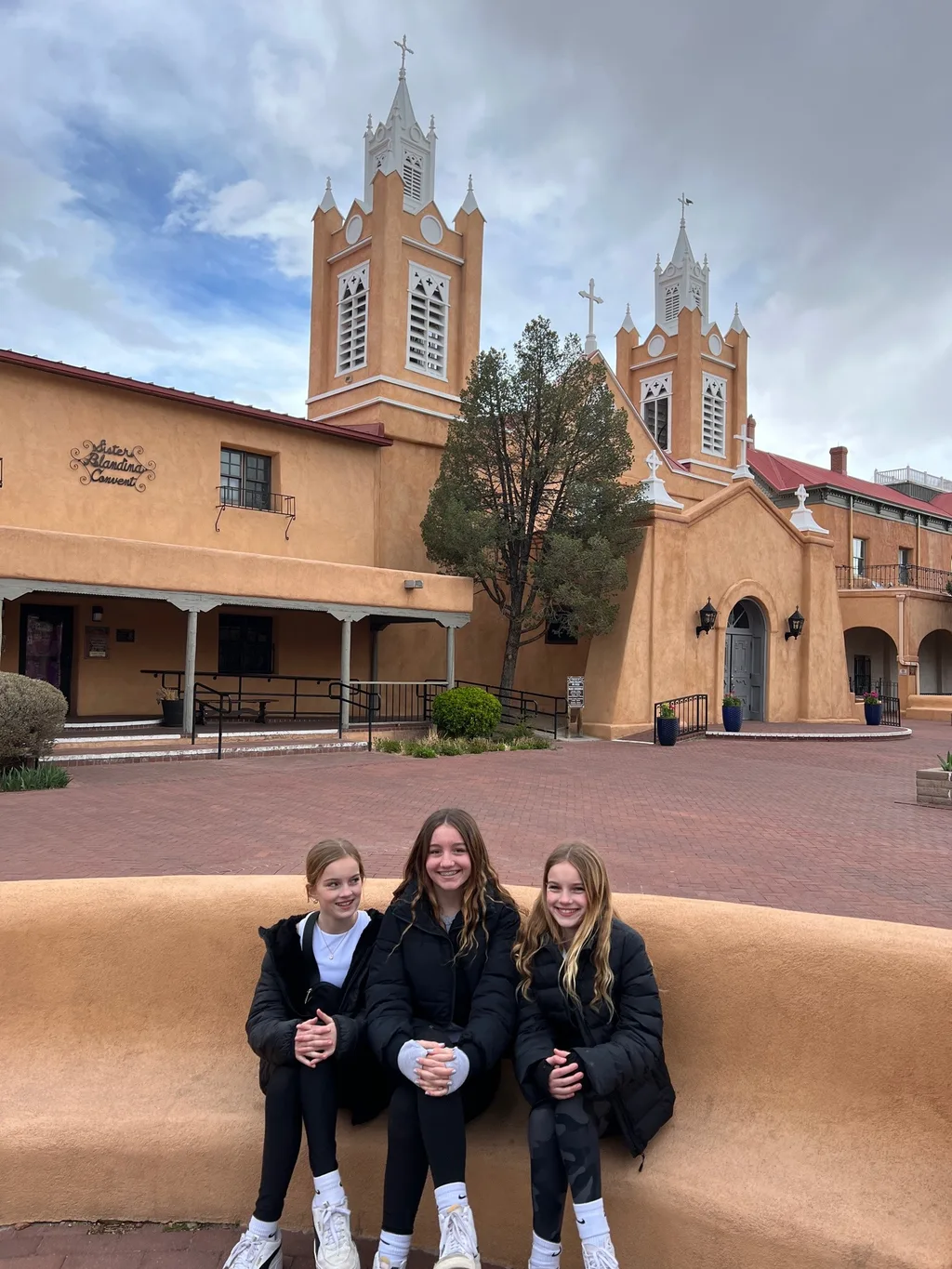 First full Albuquerque day: cool and wet so we adventured to Old Town, checked out Explora, Sawmill Market, and the ABQ BioPark Zoo.