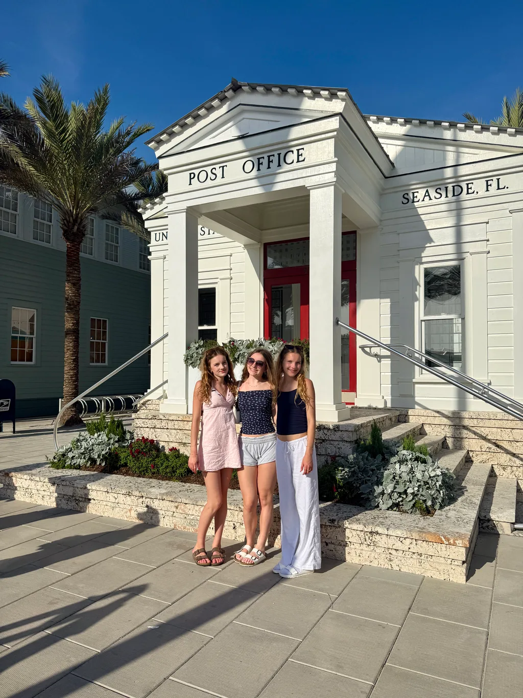 Spring break 2026: the girls wanted an "aesthetic beach vacation" with clear water. We can now check that off the list!! We had an overall great time exploring 30a, but leave with mixed feelings. Although the beaches were lovely, the vibe was slightly off, exemplified by the private beaches. We stayed in the right place for us, in Seagrove. We walked the beaches a ton, swam in the clear ocean water, enjoyed the pool, biked a bunch, ate out, and explored all of 30a plus took side trips to both Panama City and Destin. We even took a dolphin boat tour that went out in the ocean.