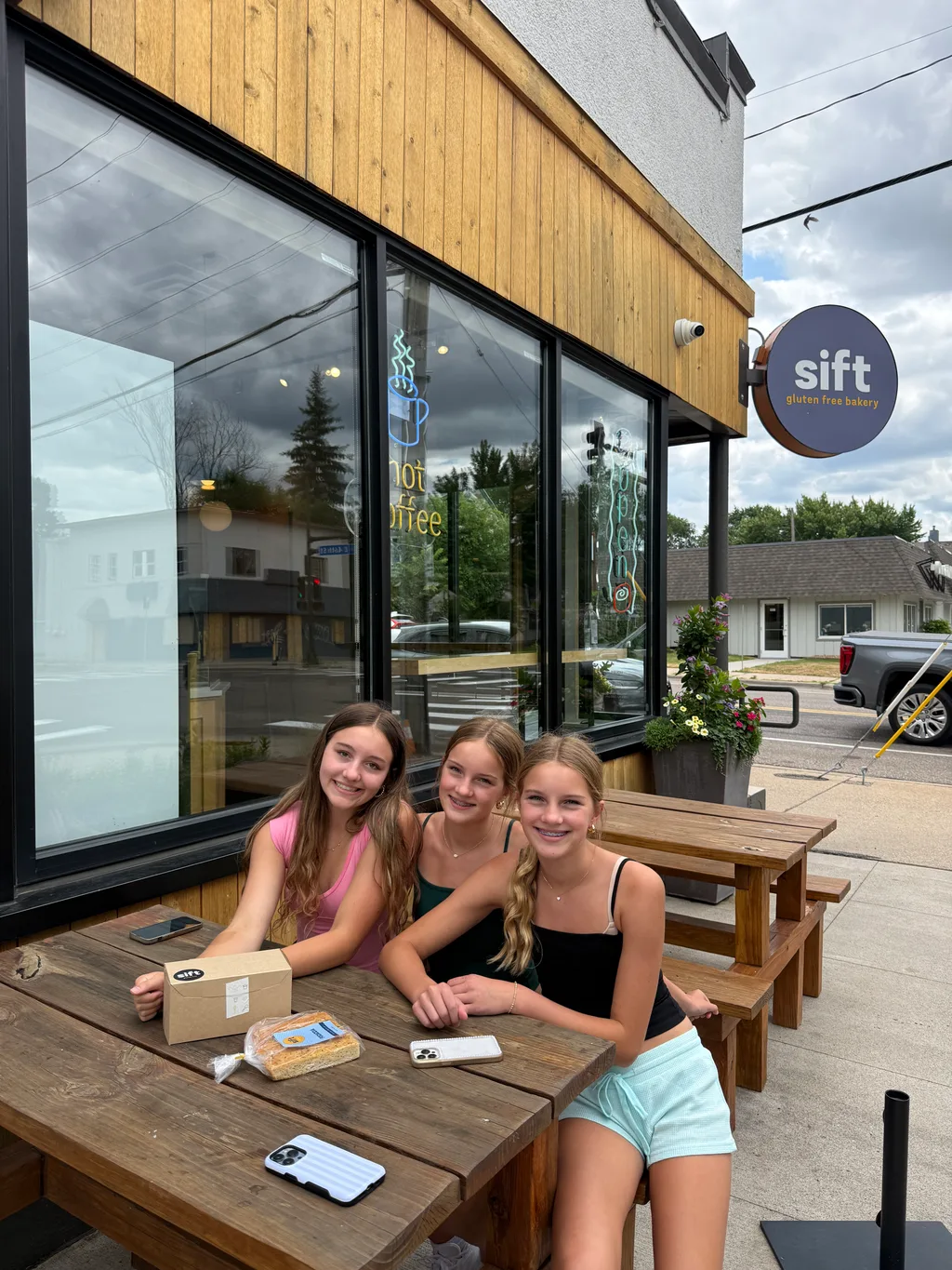 Ufffda! We were excited to visit Clara and Seth, but we had no idea Minneapolis would be such a cool place to visit! We loved the walkable neighborhoods, numerous front yard gardens, fun shops and gluten free bakeries, vibrant downtown, and amazing lakes and bike paths. What a shockingly nice, liberal city! 